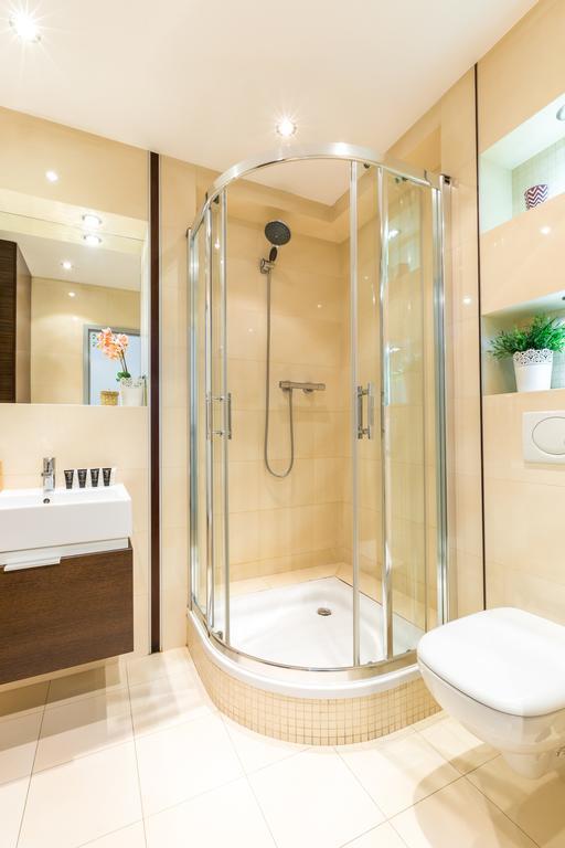 Friendhouse Apartments Angel City Cracovia Esterno foto